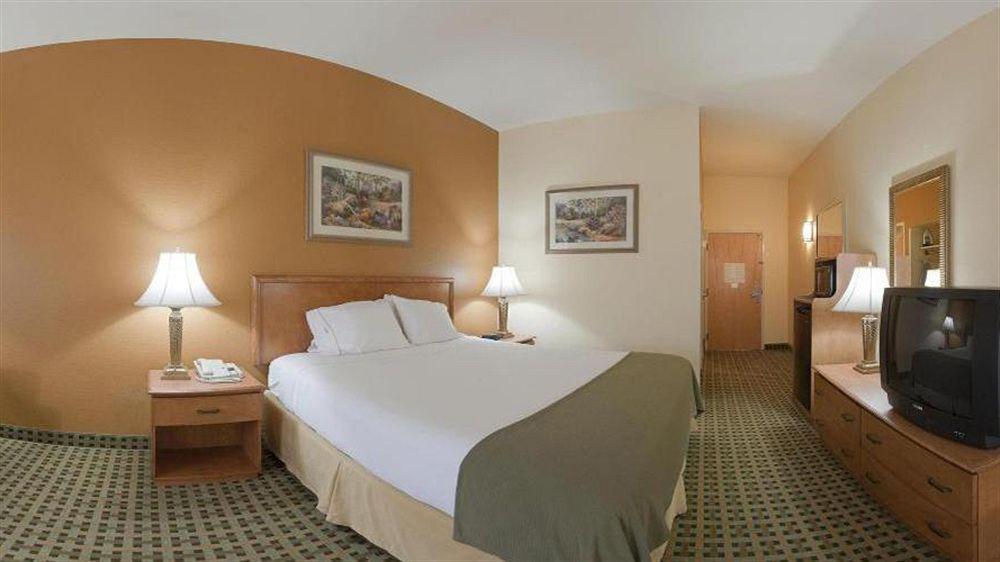 Holiday Inn Express Hotel & Suites Hesperia, An Ihg Hotel Bagian luar foto
