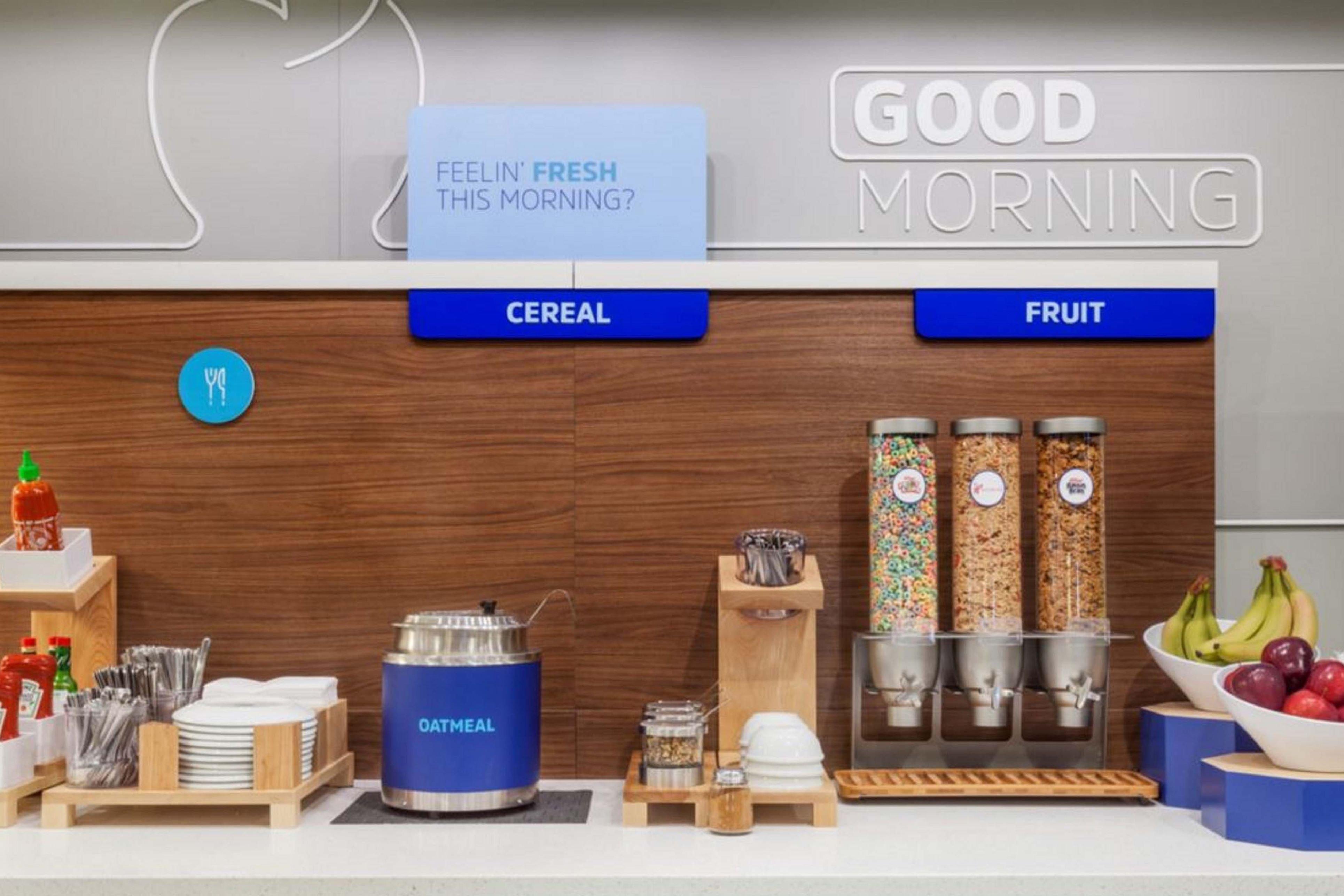 Holiday Inn Express Hotel & Suites Hesperia, An Ihg Hotel Bagian luar foto