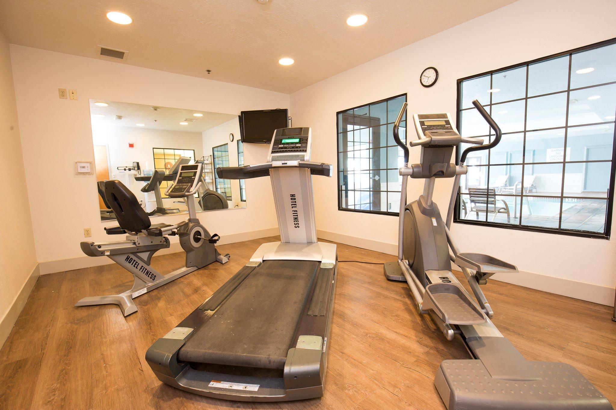 Holiday Inn Express Hotel & Suites Hesperia, An Ihg Hotel Bagian luar foto