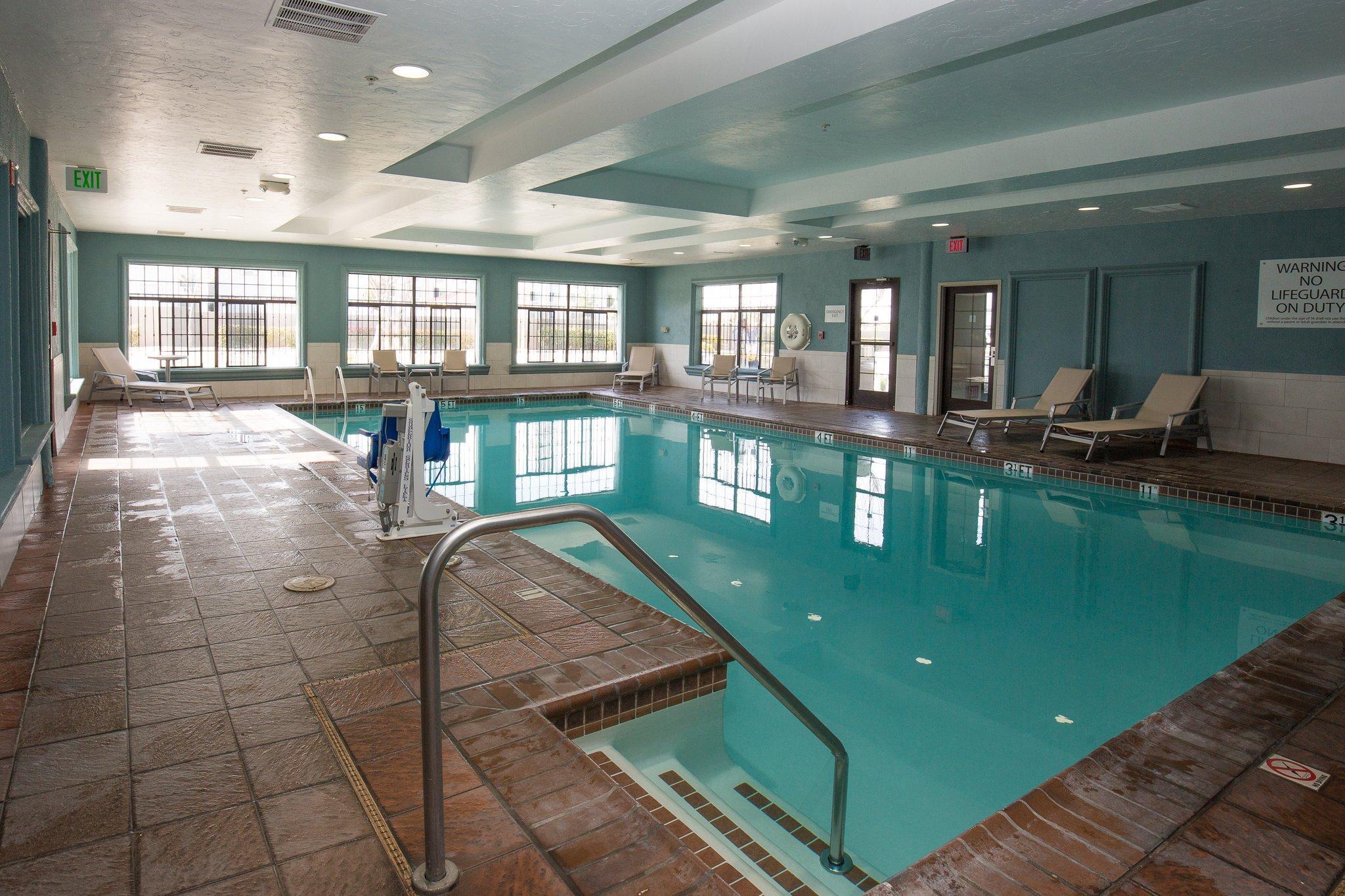 Holiday Inn Express Hotel & Suites Hesperia, An Ihg Hotel Bagian luar foto