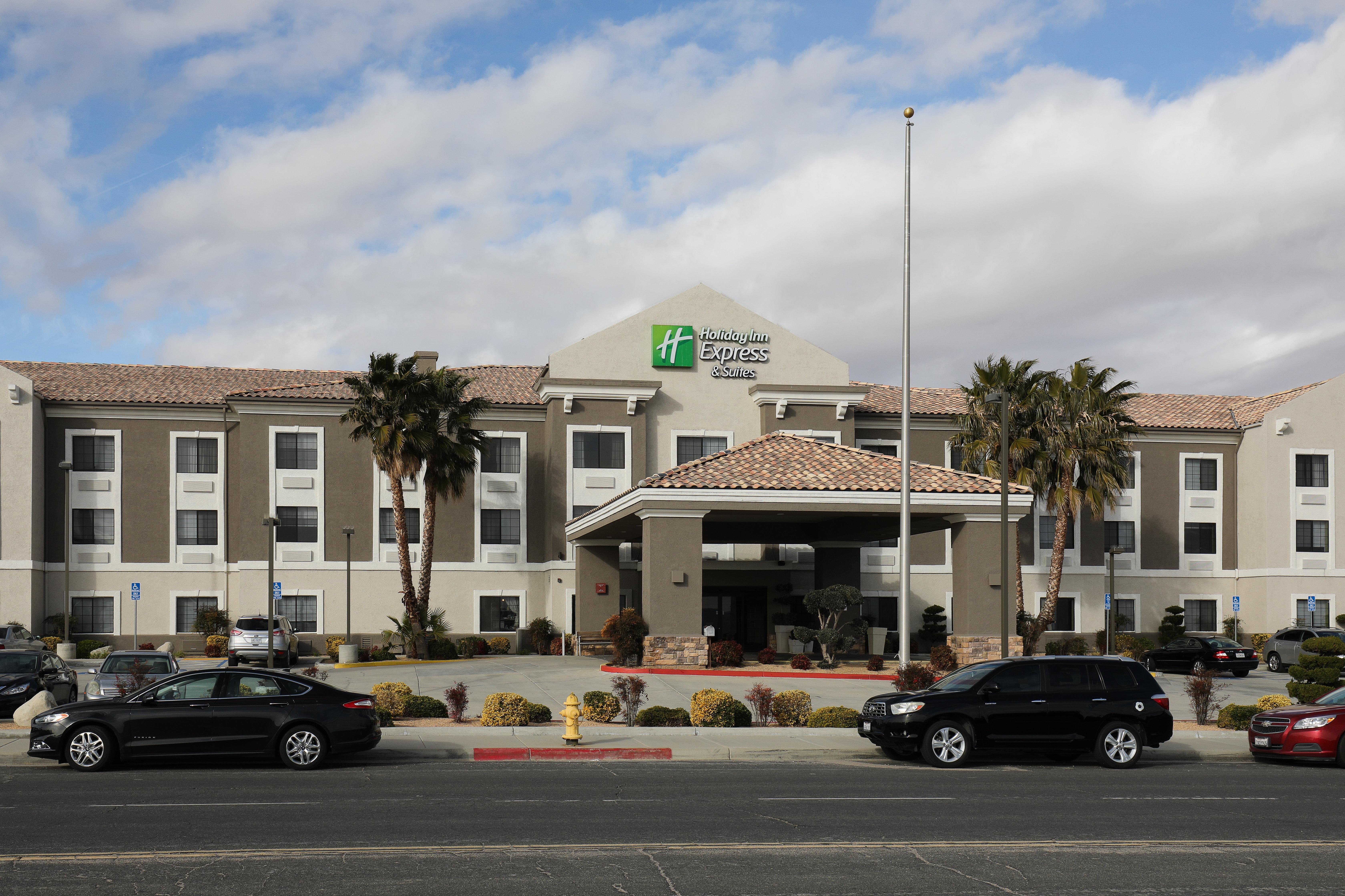 Holiday Inn Express Hotel & Suites Hesperia, An Ihg Hotel Bagian luar foto