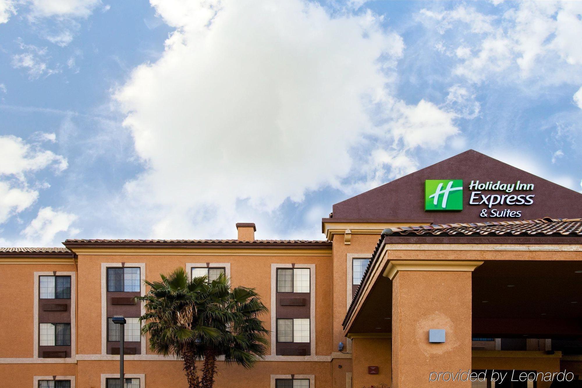 Holiday Inn Express Hotel & Suites Hesperia, An Ihg Hotel Bagian luar foto