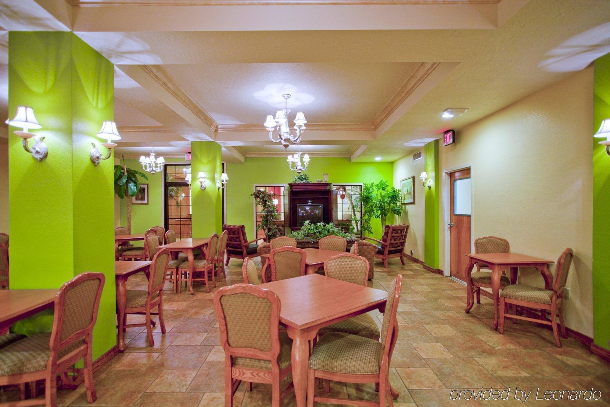 Holiday Inn Express Hotel & Suites Hesperia, An Ihg Hotel Bagian luar foto