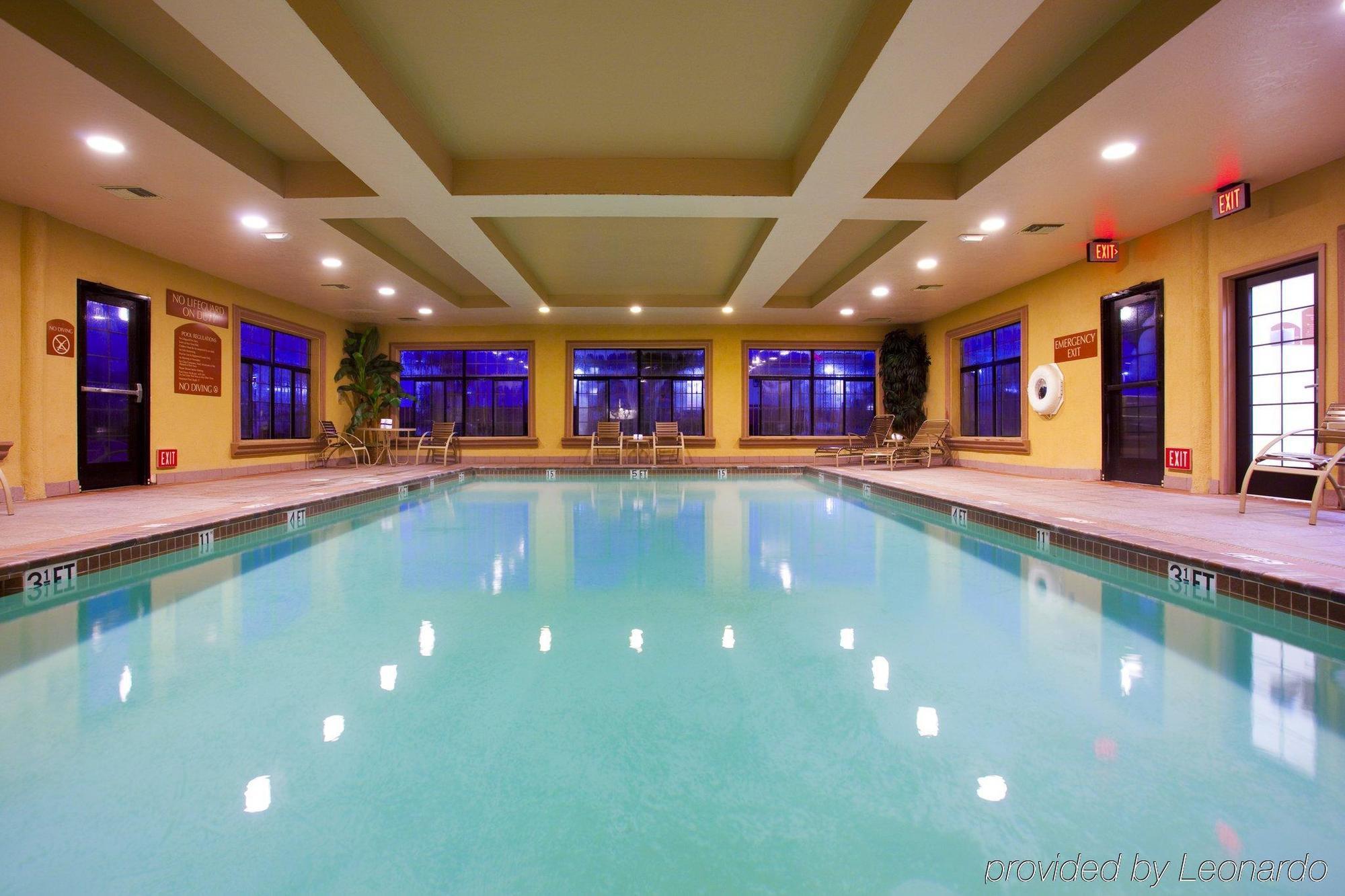Holiday Inn Express Hotel & Suites Hesperia, An Ihg Hotel Bagian luar foto