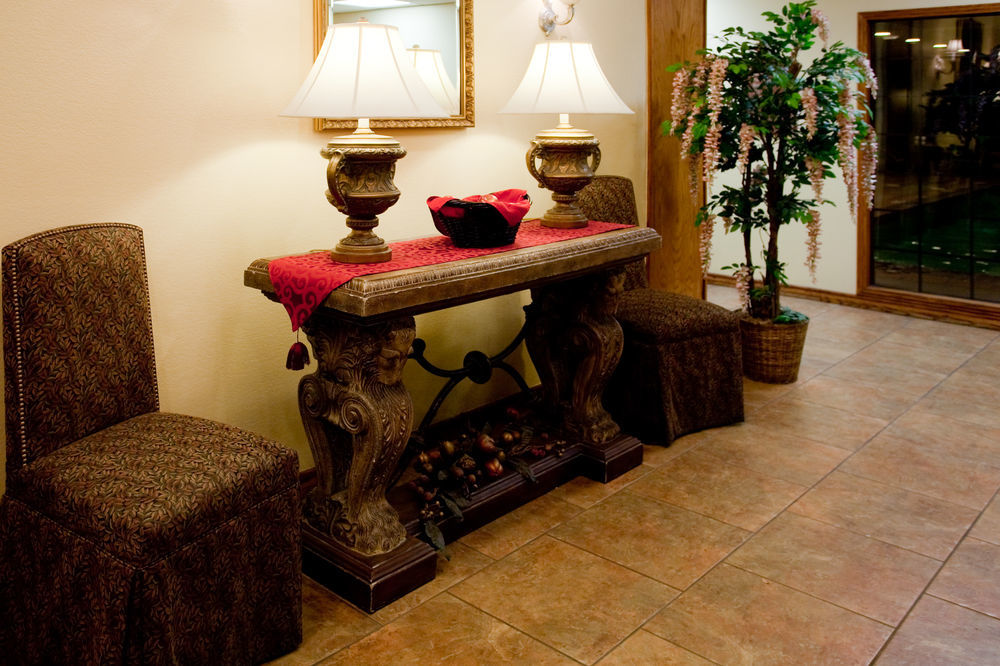 Holiday Inn Express Hotel & Suites Hesperia, An Ihg Hotel Bagian luar foto