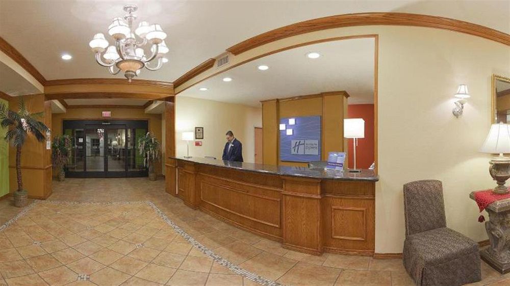 Holiday Inn Express Hotel & Suites Hesperia, An Ihg Hotel Bagian luar foto