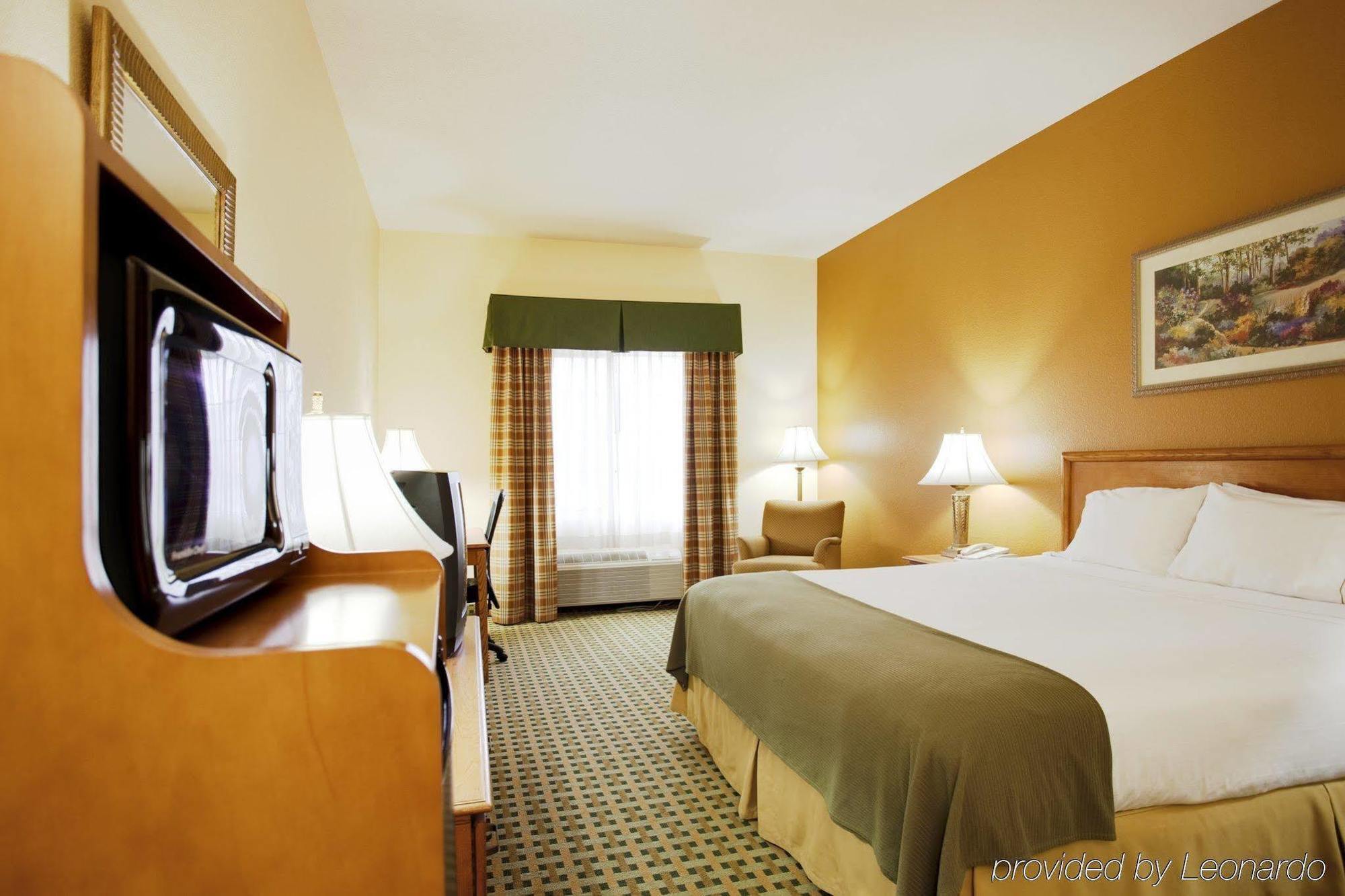 Holiday Inn Express Hotel & Suites Hesperia, An Ihg Hotel Bagian luar foto